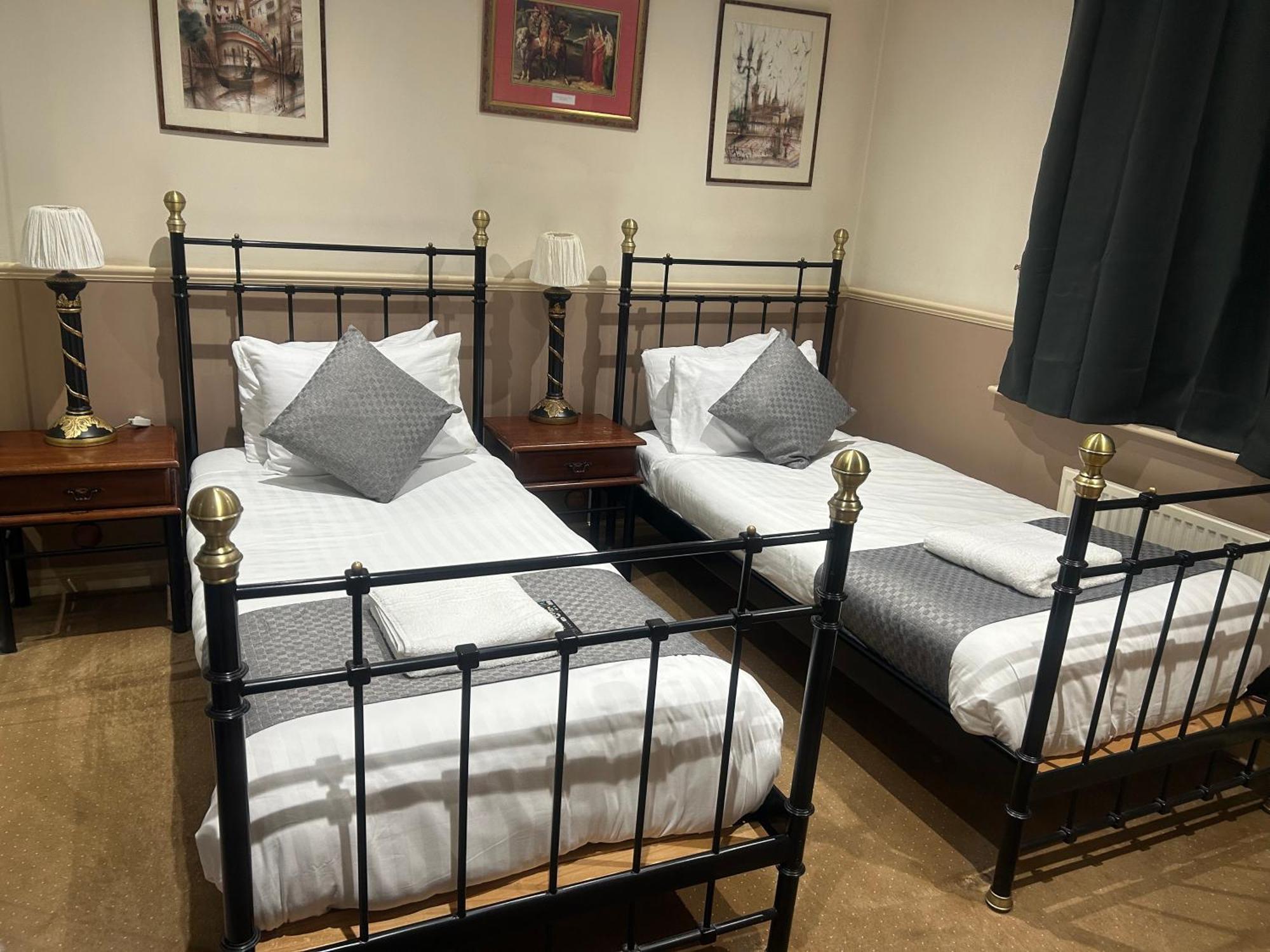 Arden Guest House B&B - Nec Birmingham - Birmingham Airport 비켄힐 외부 사진