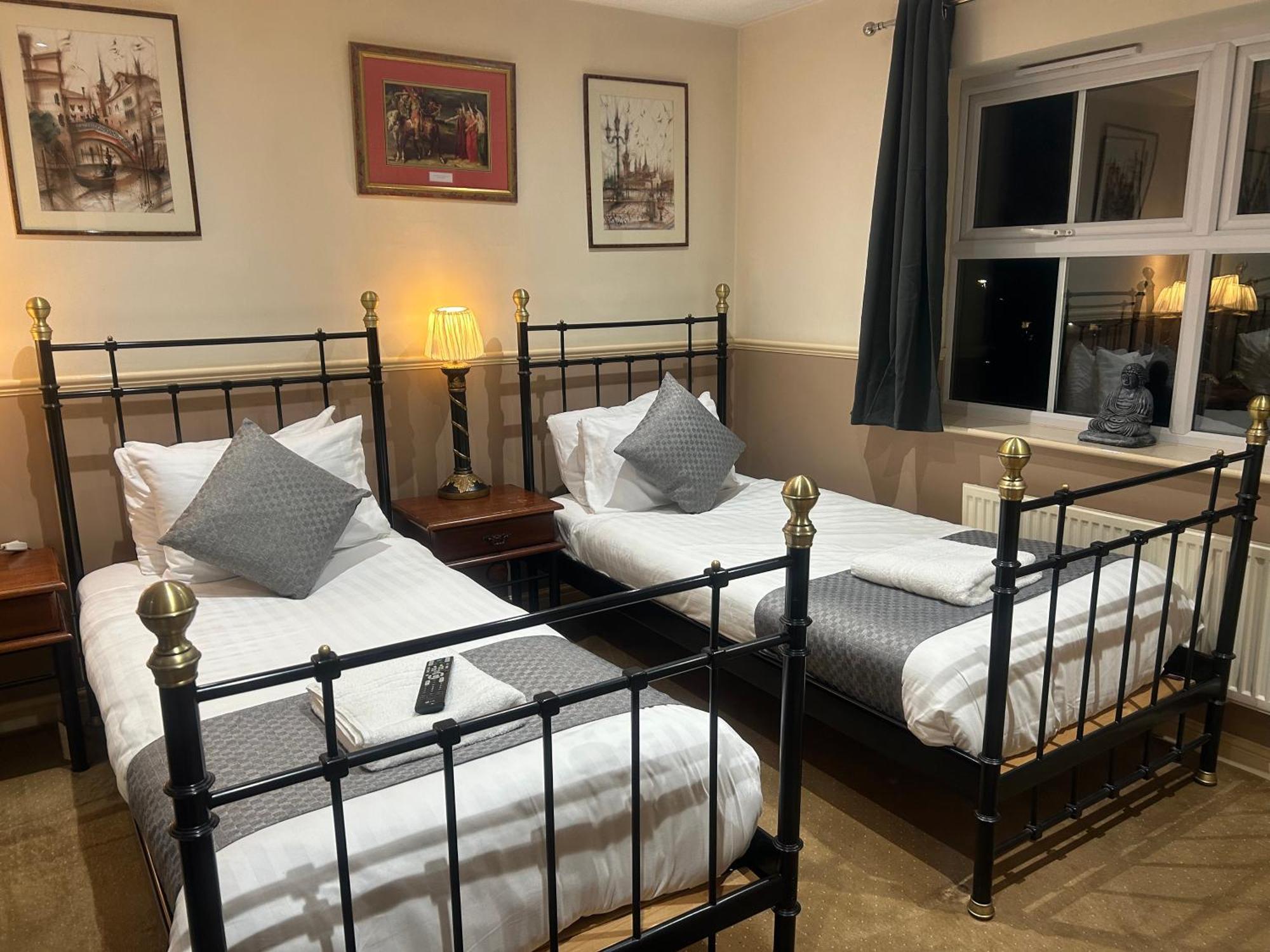 Arden Guest House B&B - Nec Birmingham - Birmingham Airport 비켄힐 외부 사진